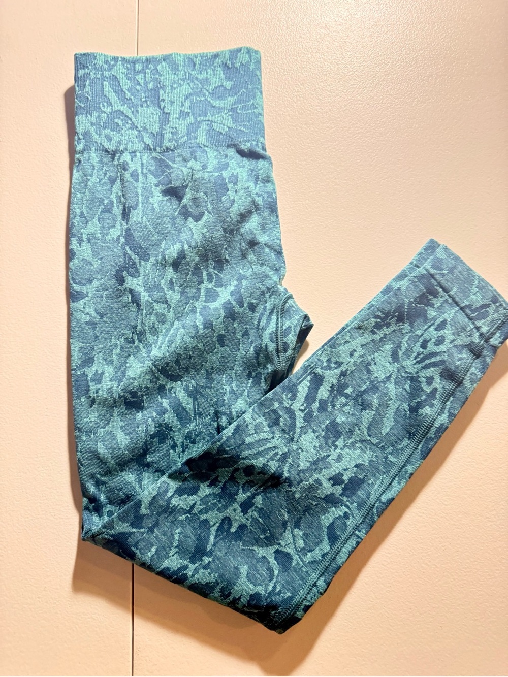GYMshark ADAPT ANIMAL  LEGGINGS - Teal -  size -M - Picture 5 of 5